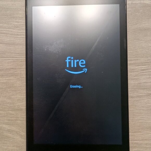 Amazon Fire Tablet HD 8 25GB - Picture 4 of 8